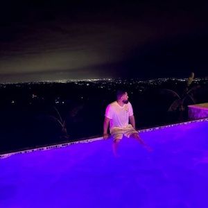 Meet your Posher, Abel